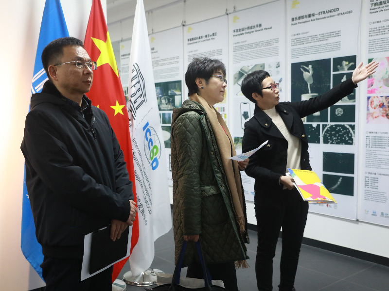 中国常驻联合国教科文组织代表杨新育参展《2022设计马拉松》